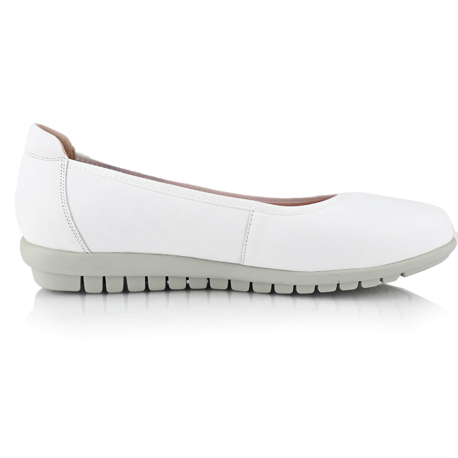 נעלי סירה לבנות עם פלטפורמה – תמונה 3