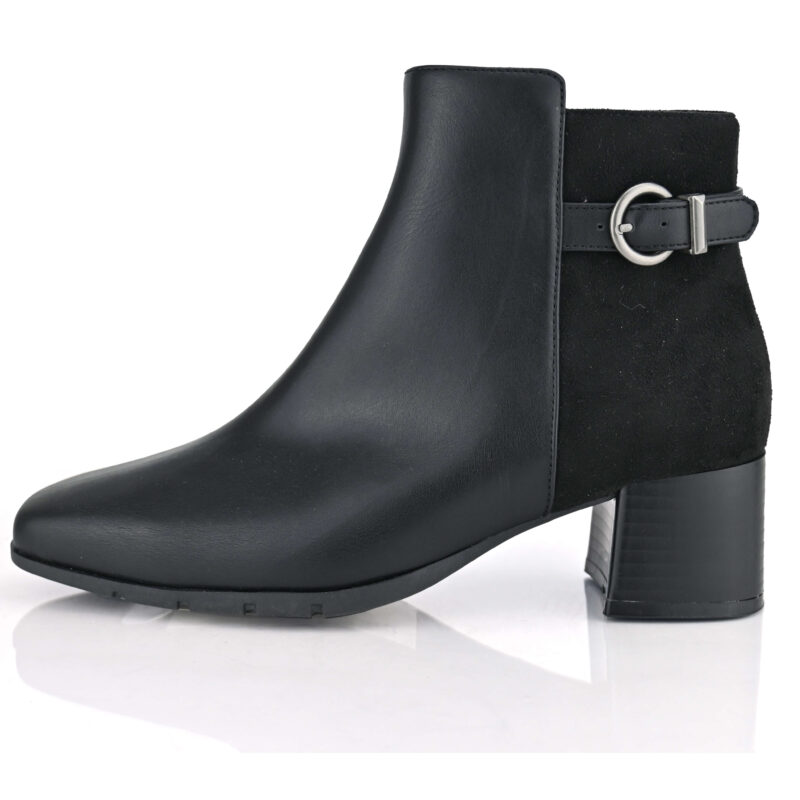 מגפונים SUESCA עם אבזם בצבע שחור