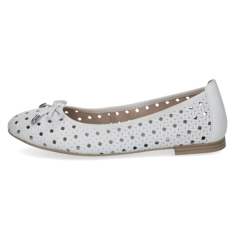 נעלי בלרינה KENDRA מעוצבות בצבע לבן קלוע