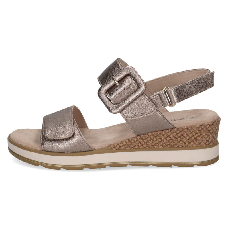 סנדלים BERNADETTE עם אבזם בצבע טאופ מטאלי