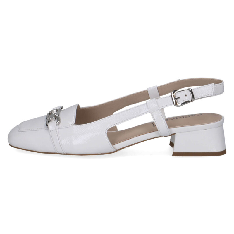 סנדלים EVITA מעוצבים בצבע לבן לק