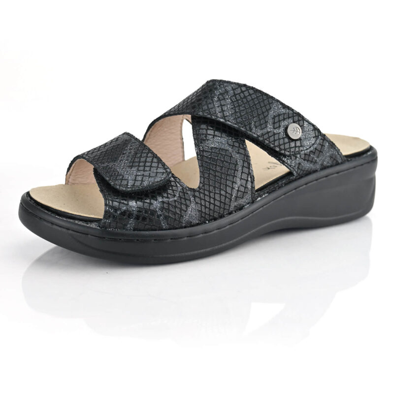 כפכפים Granada בצבע שחור מנוחש