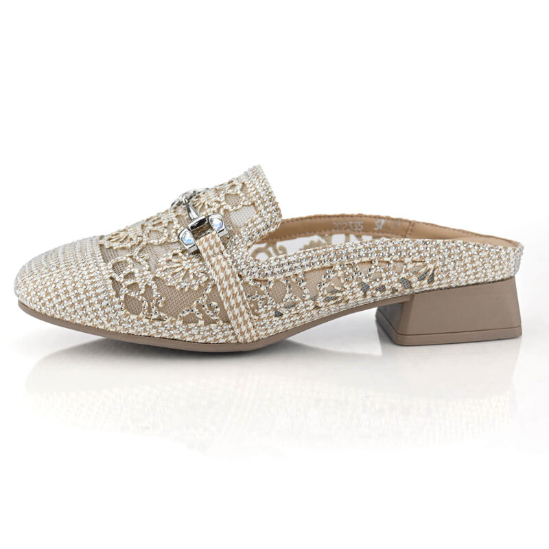 כפכפי Oakridge בצבע שמנת תחרה