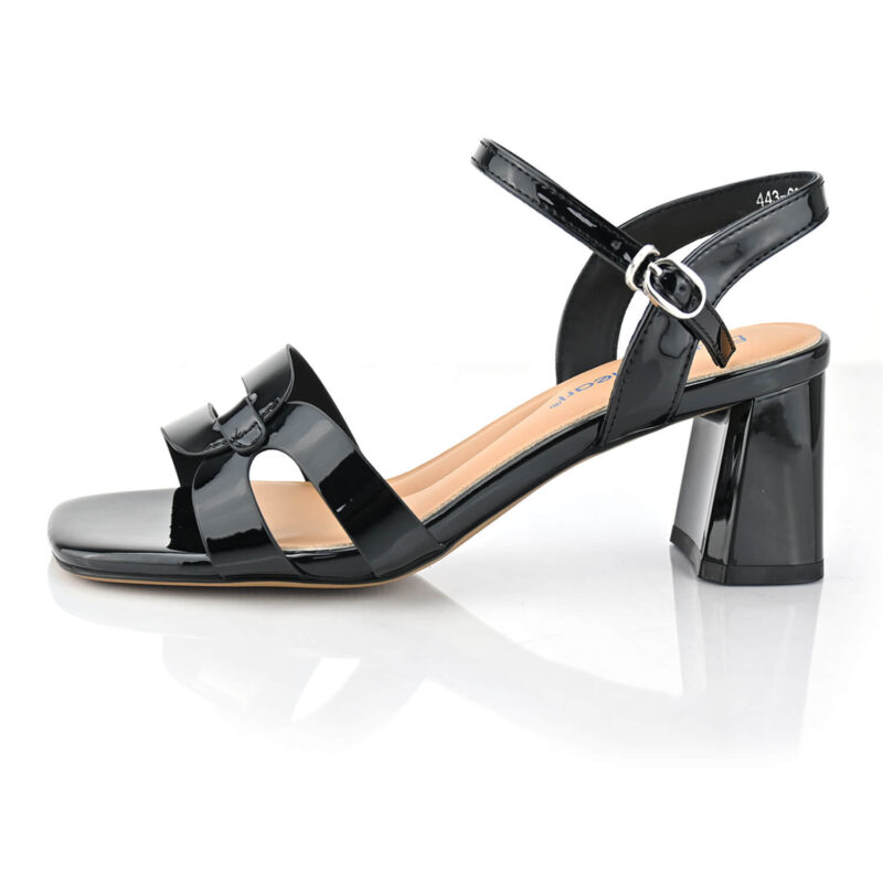 סנדלים Fargo בצבע שחור לקה