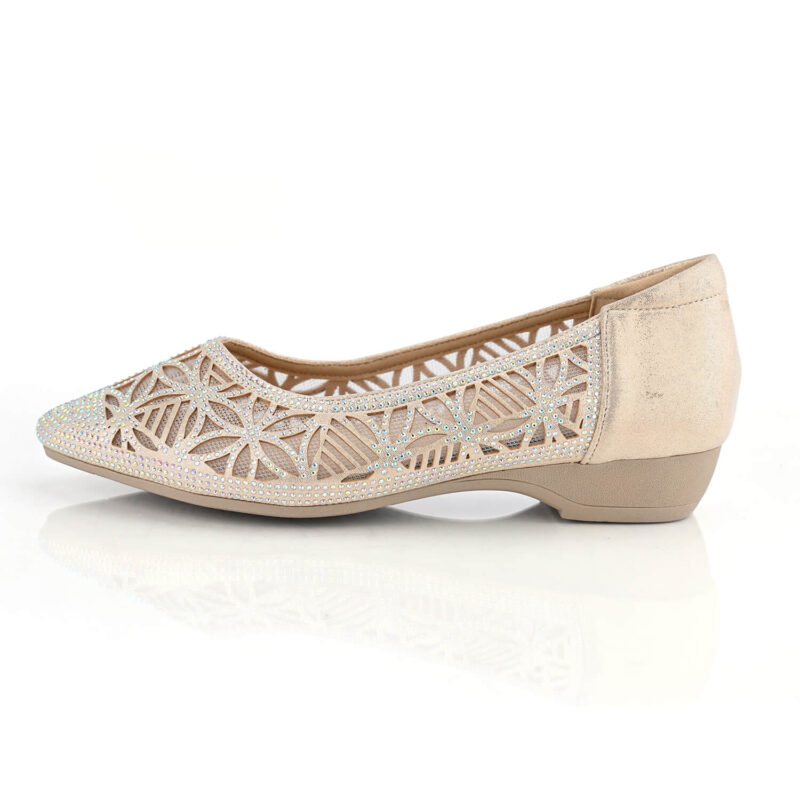 נעלי בלרינה Saskatoon מעוצבות בצבע ניוד מבריק